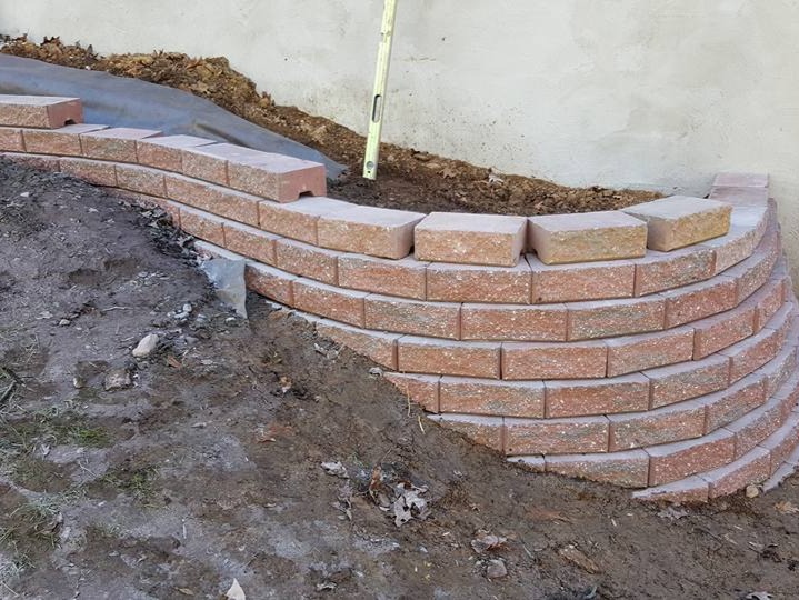 MR. TAPIA LANDSCAPING